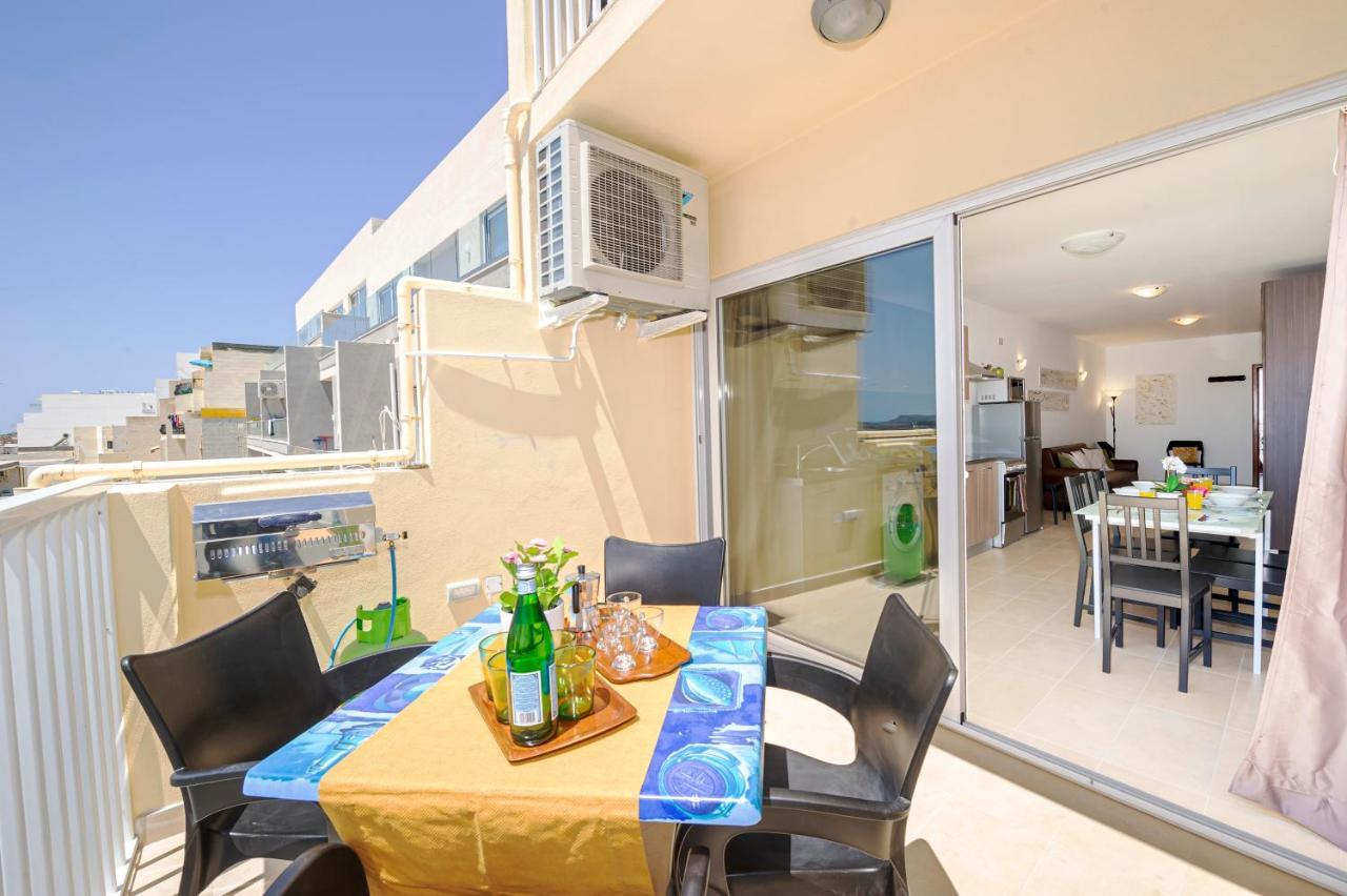Summer Breeze Apartment With Panoramic Terrace - By Getawaysmalta Mellieha Luaran gambar