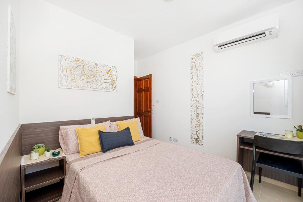 Summer Breeze Apartment With Panoramic Terrace - By Getawaysmalta Mellieha Luaran gambar